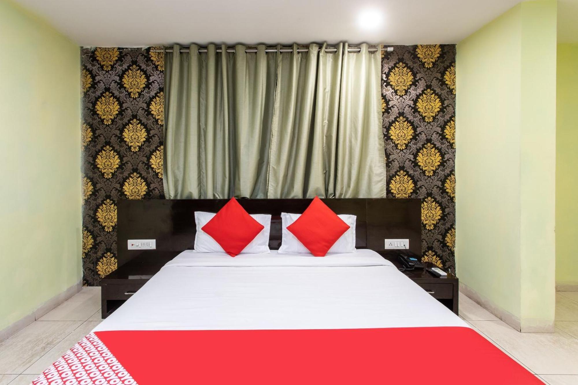 Capital O Swan Paradise Indore Luaran gambar