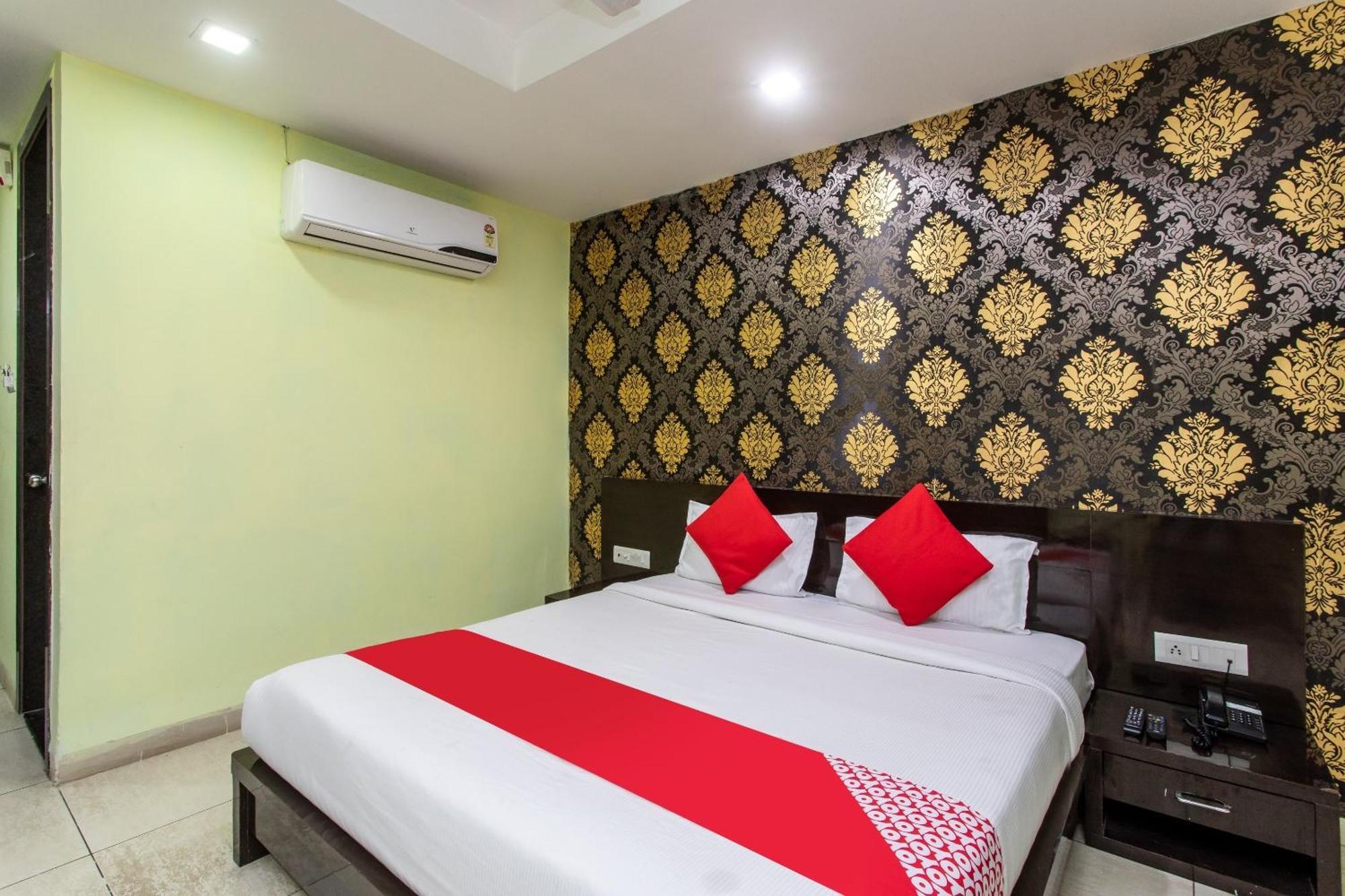 Capital O Swan Paradise Indore Luaran gambar