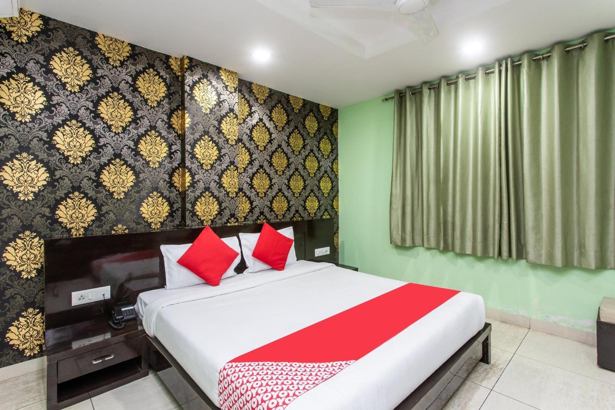 Capital O Swan Paradise Indore Luaran gambar