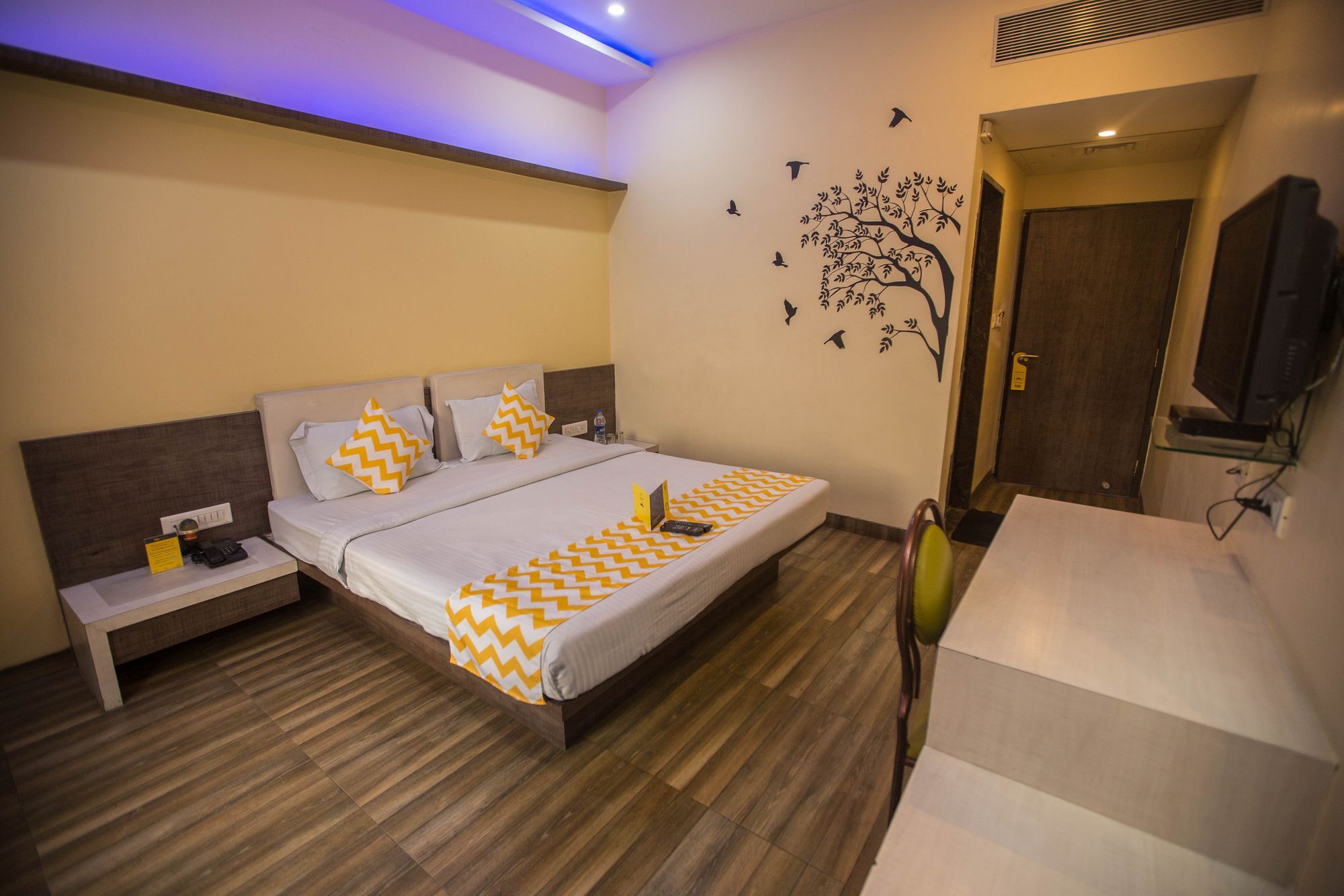 Capital O Swan Paradise Indore Luaran gambar